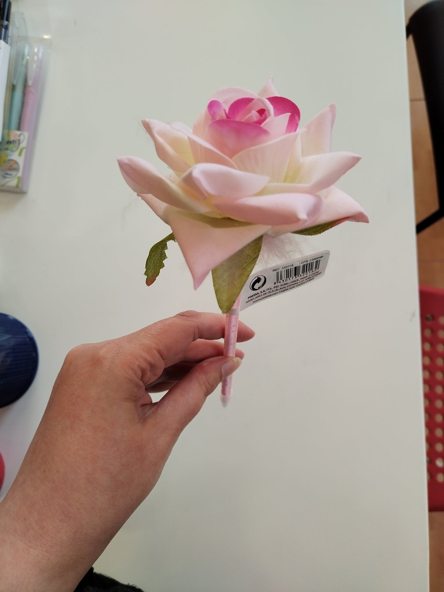 Bolígrafo rosa rosa