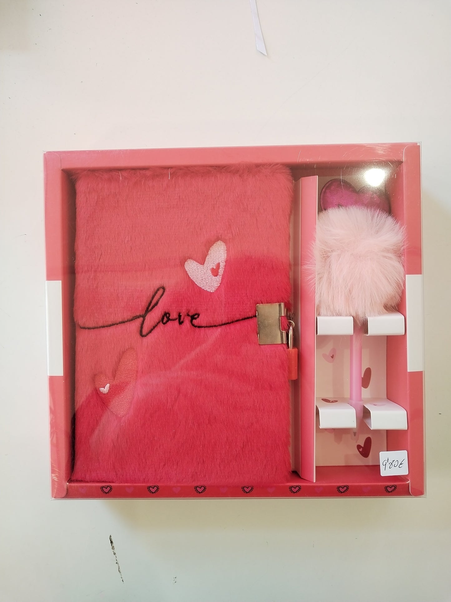 Diario peluche rojo + bolígrafo