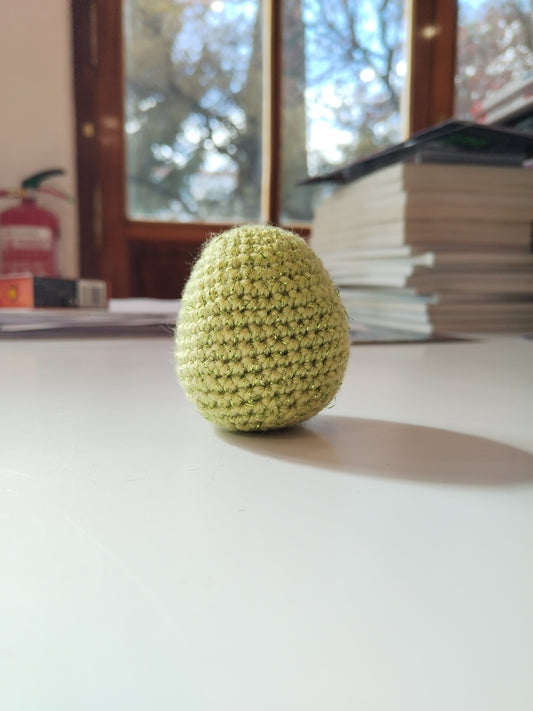 Huevo amigurumi verde
